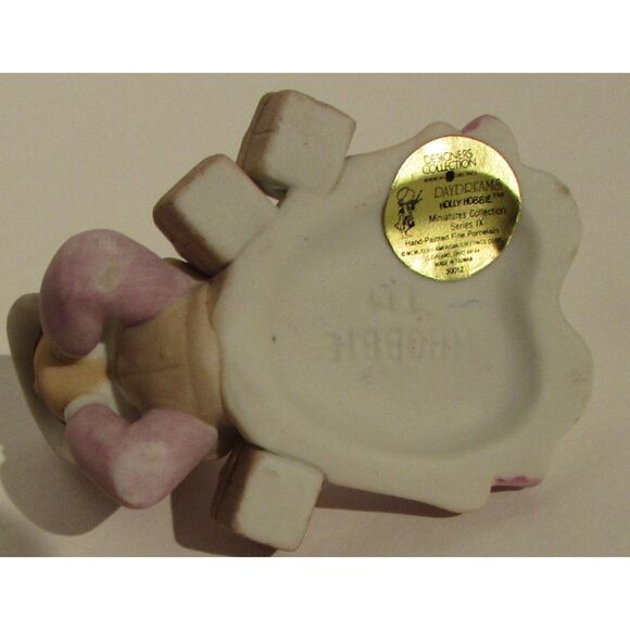 Holly Hobbie Daydreams porcelain figurine series 1x hand painted baskets freckle - Picture 5 of 6